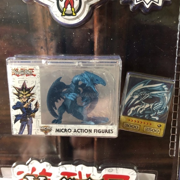 Yu-Gi-Oh! Micro Figures: Blue-Eyes White Dragon #455 - Picture 3 of 4